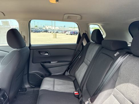 New 2026 Nissan Rogue SV AWD/4WD image 32