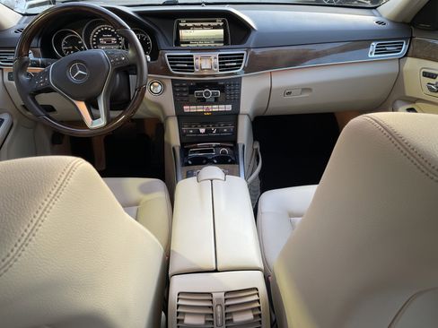 Used 2014 Mercedes-Benz E 350 Sedan image 26