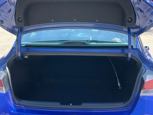 Used 2025 Hyundai Elantra Sport FWD image 24