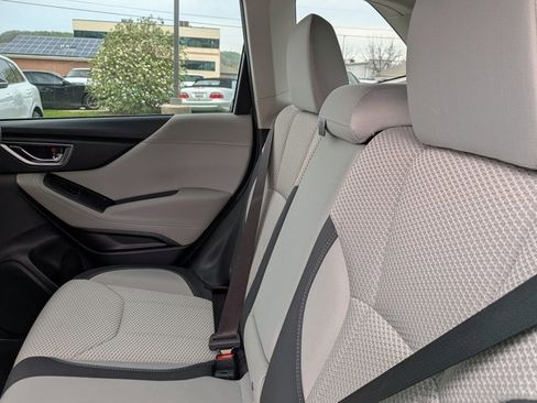 Used 2023 Subaru Forester Premium image 15