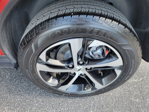 Certified 2026 Chevrolet Trax RS w/ Driver Confidence Package FWD image 32