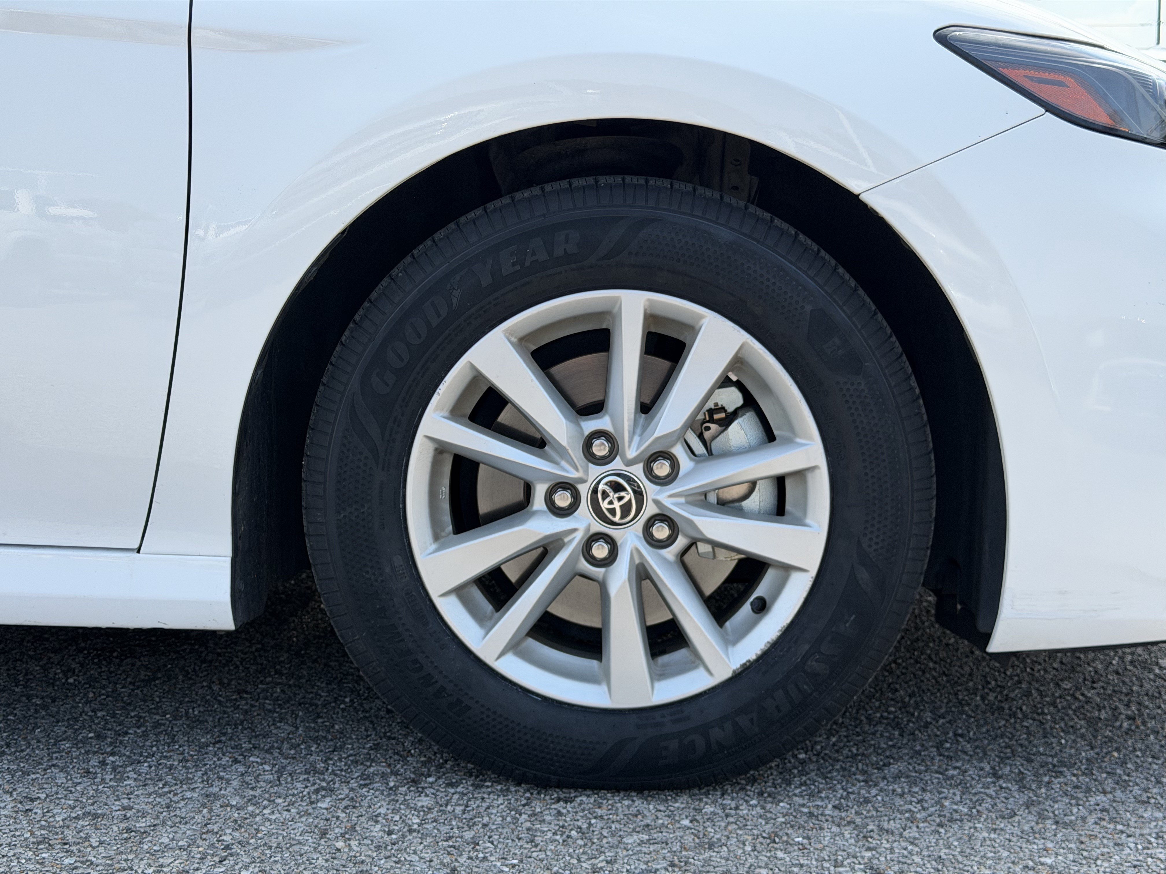 Used 2025 Toyota Camry LE FWD image 13