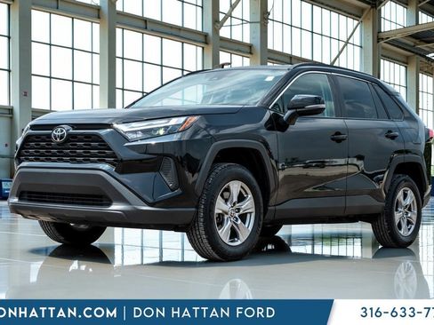 Used 2024 Toyota RAV4 XLE FWD image 1