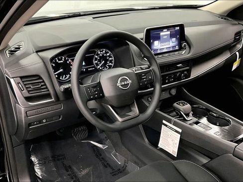 New 2026 Nissan Rogue S image 7