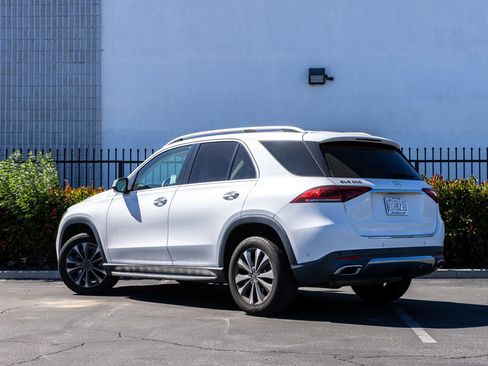 Used 2020 Mercedes-Benz GLE 350 GLE 350 Sport Utility 4D image 4