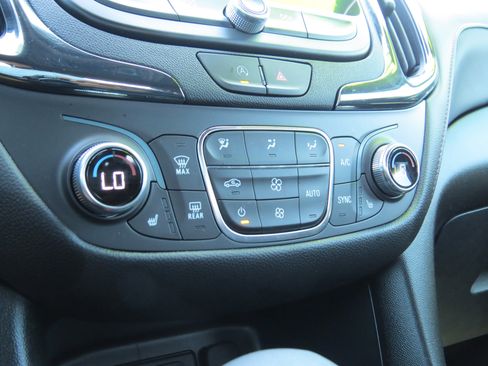 Certified 2024 Chevrolet Equinox RS image 27