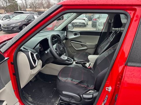 Used 2024 Kia Soul LX w/ Option Group 015 image 17