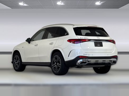 New 2025 Mercedes-Benz GLC 350e 4MATIC image 3