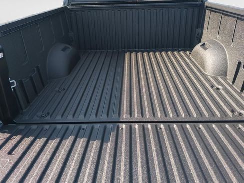 New 2026 Toyota Tundra Limited AWD/4WD image 9