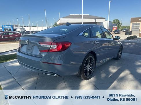 Used 2022 Honda Accord Touring image 13