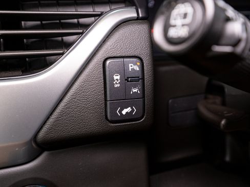 Used 2019 Chevrolet Tahoe LT AWD/4WD image 28