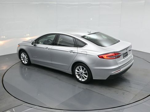 Certified 2019 Ford Fusion SE FWD image 41