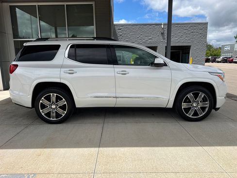 Used 2019 GMC Acadia Denali AWD/4WD image 9