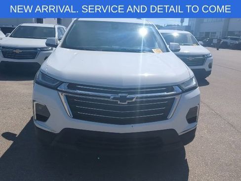 Used 2023 Chevrolet Traverse LT FWD image 11