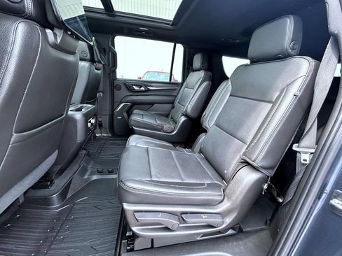 Used 2021 GMC Yukon XL Denali w/ Denali Premium Package AWD/4WD image 20