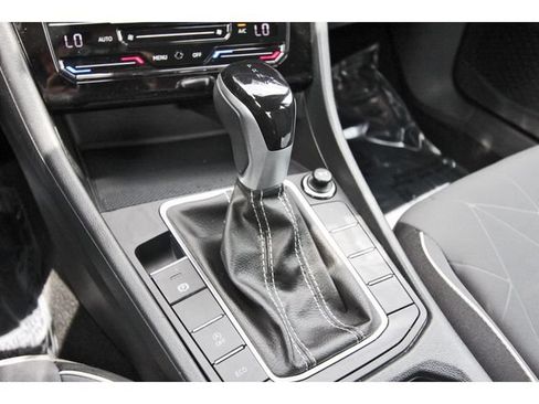 Used 2025 Volkswagen Jetta Sport FWD image 26