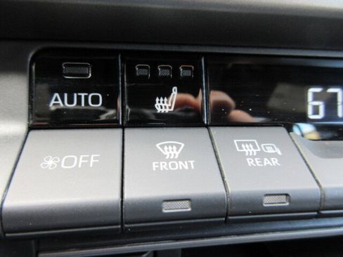 Used 2025 Toyota Camry XSE image 24