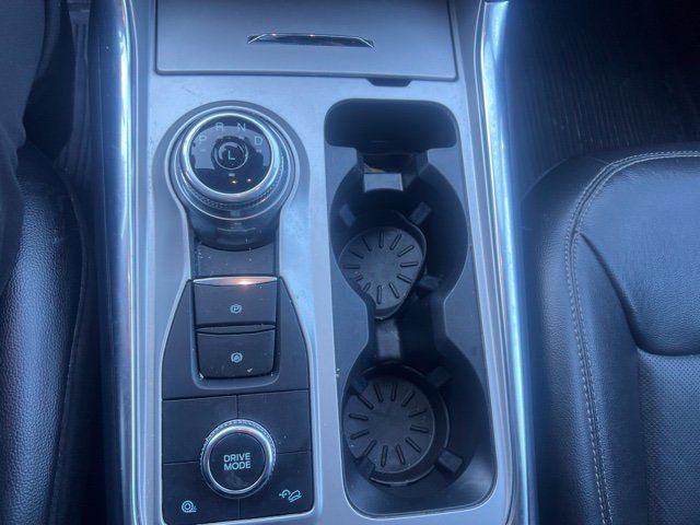 Used 2022 Ford Explorer Limited w/ Equipment Group 301A AWD/4WD image 15