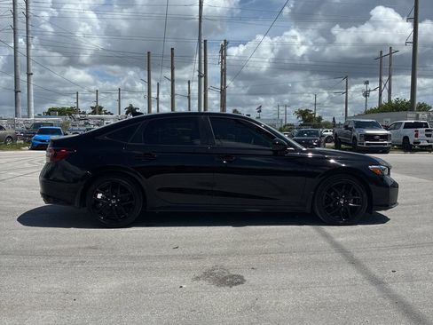 Used 2025 Honda Civic Sport image 2