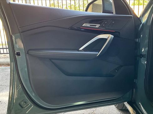 Certified 2025 BMW X2 xDrive28i image 22