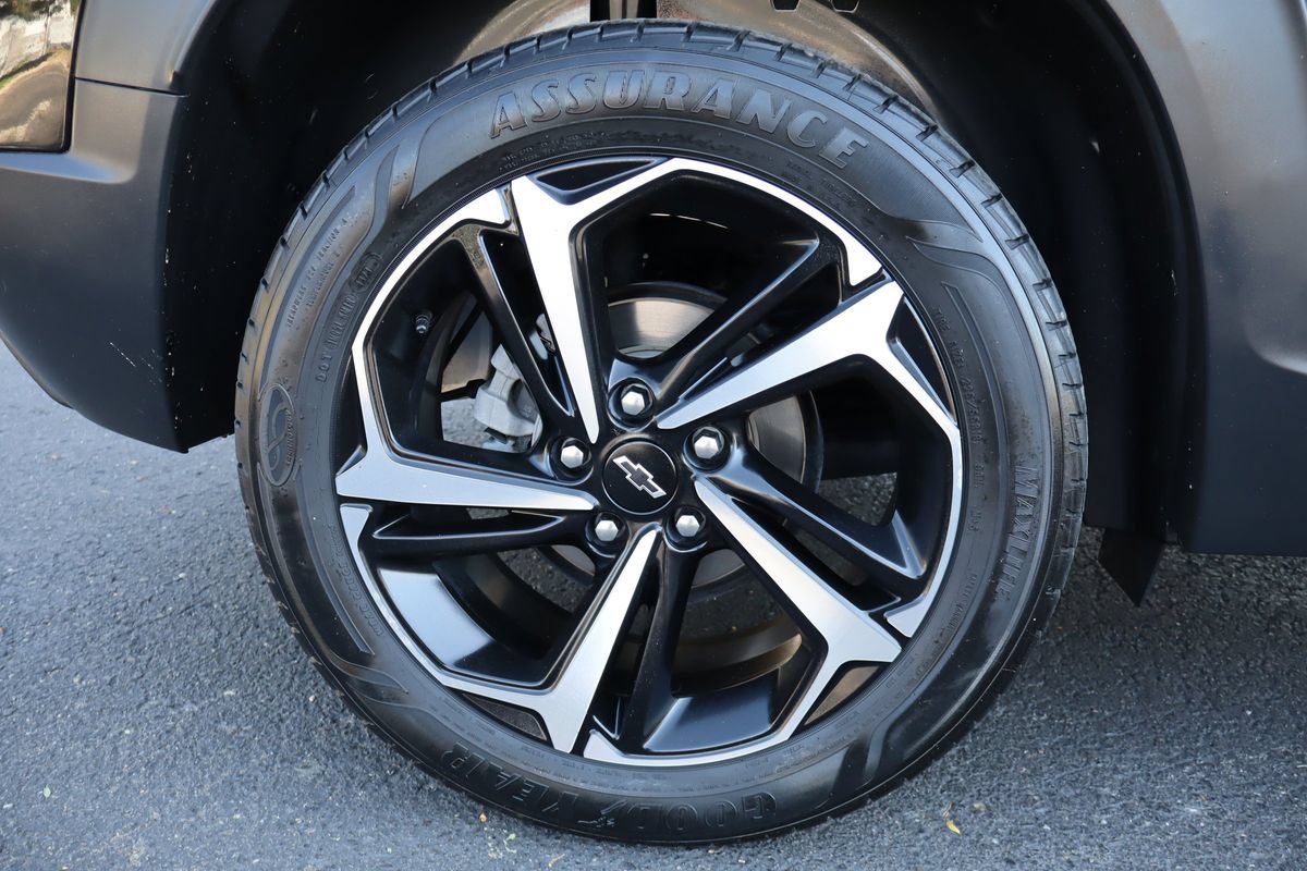 Used 2021 Chevrolet TrailBlazer RS w/ Technology Package AWD/4WD image 43