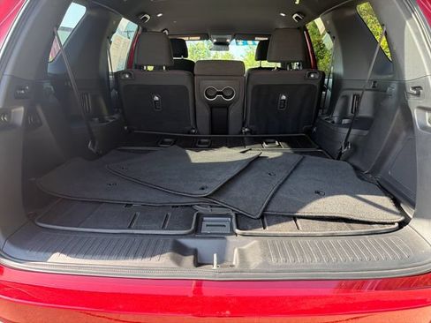 Used 2025 Honda Pilot Sport image 27