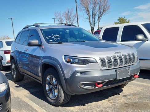Used 2019 Jeep Cherokee Trailhawk image 1