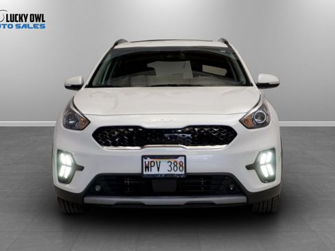 Used 2022 Kia Niro Touring Special Edition FWD image 2
