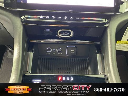 New 2026 Jeep Grand Cherokee Limited image 24