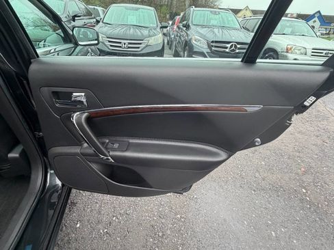 Used 2012 Lincoln MKZ image 37