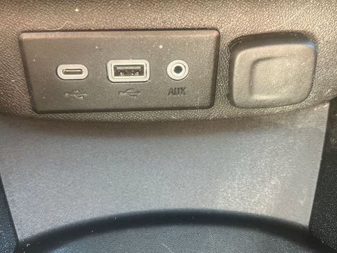 Used 2022 Chevrolet Malibu LS FWD image 31