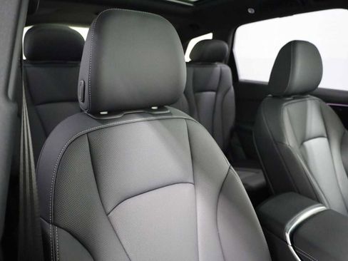 Used 2025 Audi Q7 3.0T Premium Plus w/ Premium Plus Package image 18