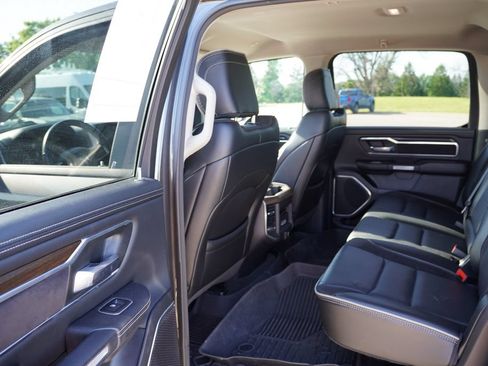 Used 2022 RAM 1500 Laramie AWD/4WD image 17