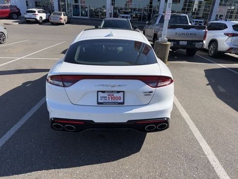 Used 2022 Kia Stinger GT-Line w/ Sun & Sound Package AWD/4WD image 7