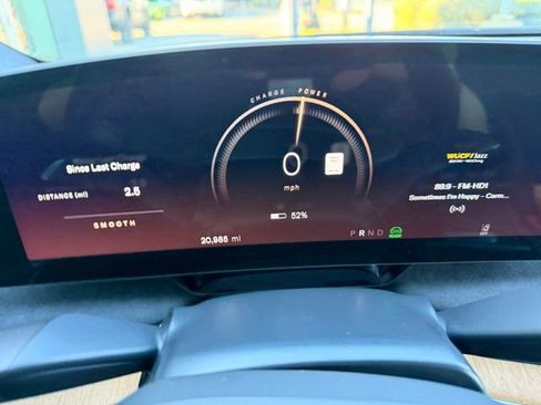 Used 2023 Lucid Air Grand Touring image 11