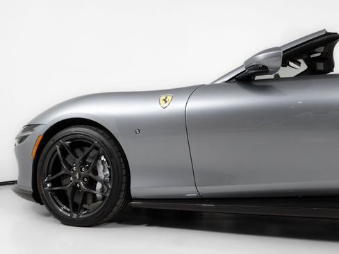 Used 2025 Ferrari Roma image 15