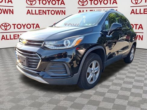 Used 2017 Chevrolet Trax LT w/ LPO, Protection Package AWD/4WD image 3