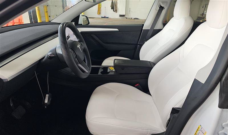 Used 2023 Tesla Model Y Long Range AWD/4WD image 6
