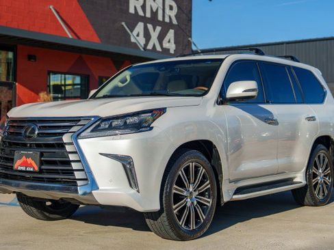 Used 2021 Lexus LX 570 4WD w/ Luxury Package image 1