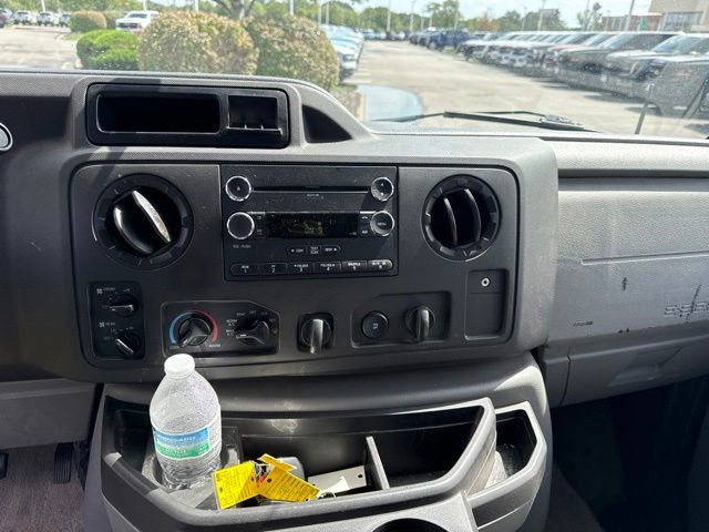 Used 2014 Ford E-350 and Econoline 350 XLT RWD image 15