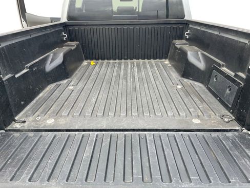 Used 2021 Toyota Tacoma TRD Off-Road image 23