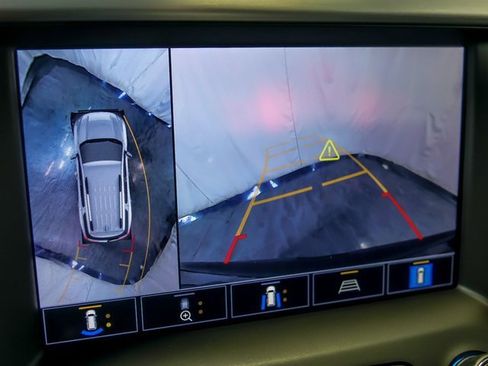 Used 2021 GMC Acadia SLT w/ Elevation Edition image 25