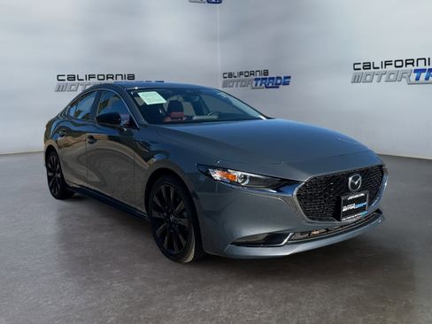 Used 2023 MAZDA MAZDA3 s image 3