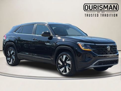 Certified 2025 Volkswagen Atlas Cross Sport SE AWD/4WD image 1
