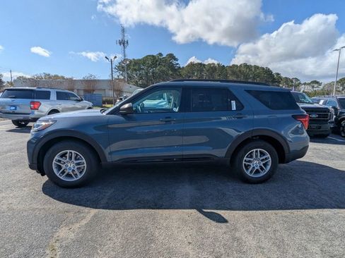 New 2026 Ford Explorer Active w/ Active Comfort Package image 7