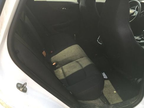 Used 2018 Chevrolet Malibu LT FWD image 8