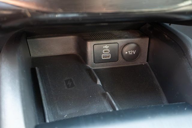 Used 2025 Ford Escape Platinum AWD/4WD image 26