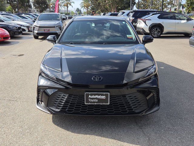 Used 2025 Toyota Camry SE FWD image 2