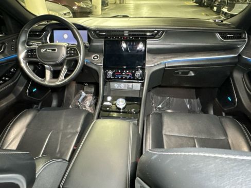 Used 2021 Jeep Grand Cherokee L Overland w/ Luxury Tech Group IV image 19