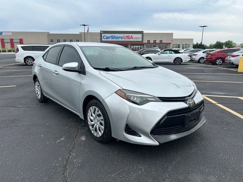 Used 2018 Toyota Corolla LE FWD image 1